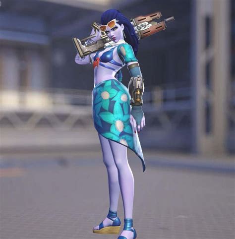 widowmaker appearance.